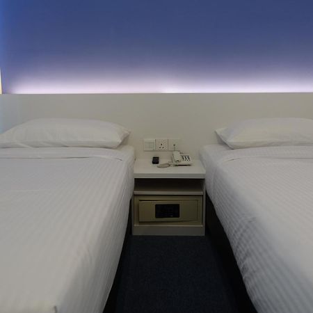 Lodge 10 Hotel Seremban Chambre photo